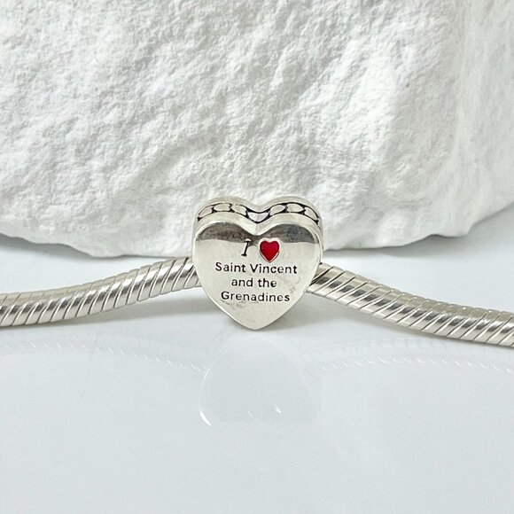 Pandora I love Saint Vincent and the Grenadines S925 Silver Heart Bead Charm - Picture 3 of 3